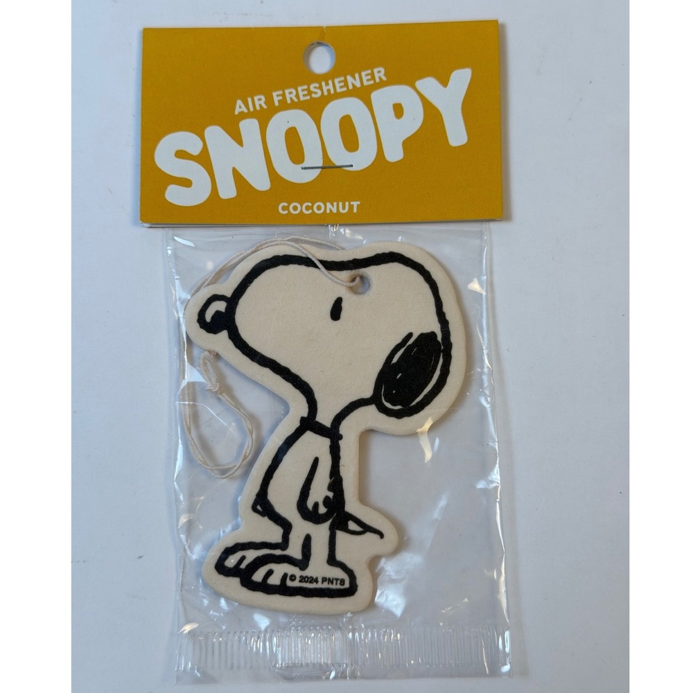 Peanuts SNOOPY Car Air Freshener - NEW - Rear View Mirror Hanging Freshener